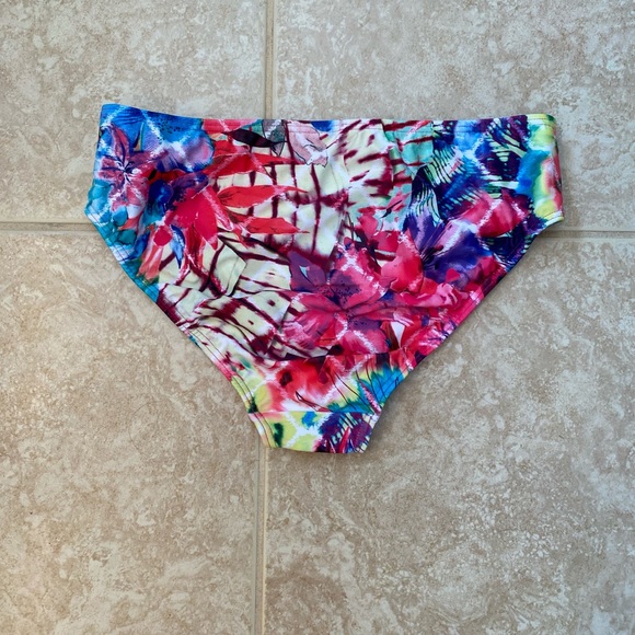 NEW VENUS BIKINI BOTTOM - Picture 4 of 5